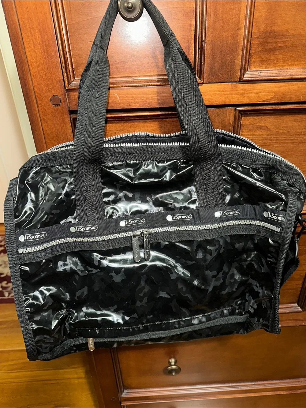 NWT Soulcycle Lesportsac Black Glossy  Laptop Bag with Shoulder Strap